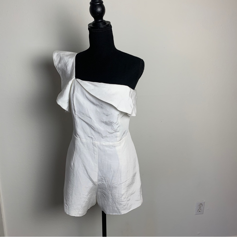 White Jumper shorts